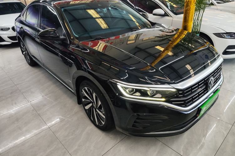 Used Volkswagen Passat 2022 330TSI Luxury Edition
