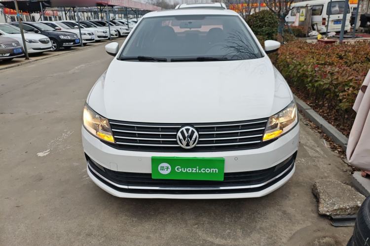 Used Volkswagen Lavida 2017 1.6L Automatic Comfort Edition
