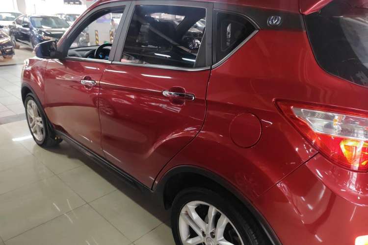 Used Changan CS35 2015 1.6L Automatic Luxury Model China V Standard
