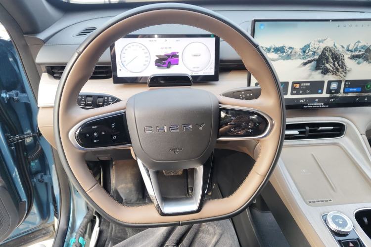 Used Chery Tiggo 8 PLUS C-DM 2025 1.5T 116 km Prestige Version 5 Seats