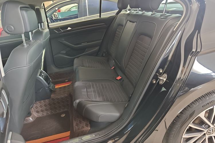 Used Volkswagen Magotan 2020 330TSI DSG Luxury Edition
