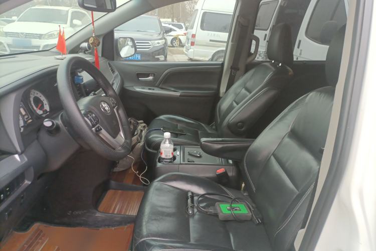 Used Toyota Sienna 2016 3.5L Two-Wheel Drive 7-Seater Parallel Import