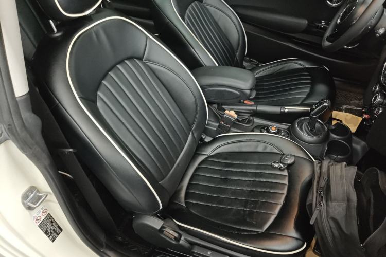 Used  MINI 2019 1.5T ONE PLUS
