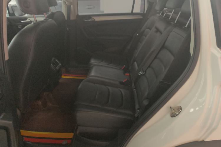 Used Volkswagen Tiguan L 2018 330TSI Automatic Two-Wheel Drive Luxury Edition
