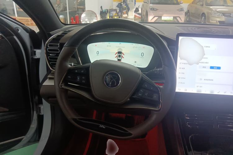 Used BYD Han 2024 EV Glory Edition 506KM Front-Wheel-Drive Premium Model