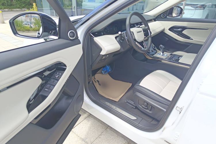 Used Land Rover Range Rover Evoque 2023 Aurora L 249 PS Luxury Edition