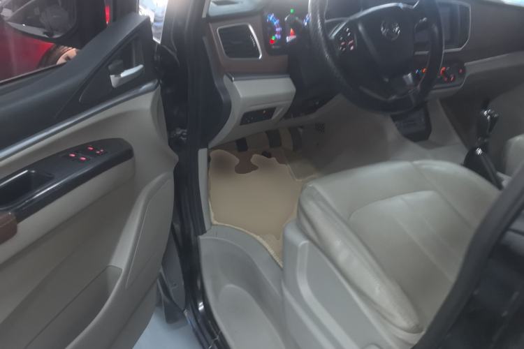 Used FORTHING Lingzhi 2020 M5L 1.6L Luxury 7-Seater