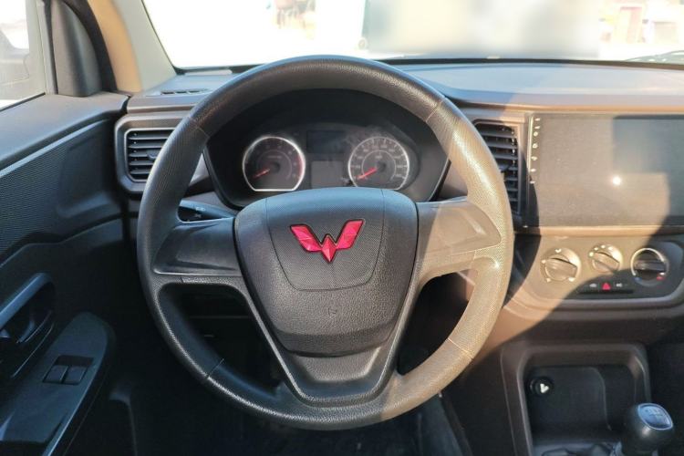 Used Wuling Hongguang V 2022 1.5L Jingqu Edition Electric-Assist LAR
