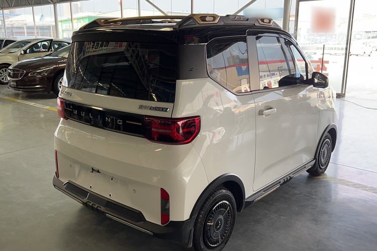 Used Wuling Hongguang MINIEV 2022 GAMEBOY 300km Enthusiast Model with Lithium Iron Phosphate
