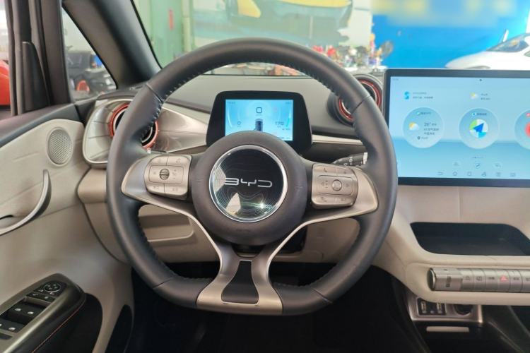 Used BYD Dolphin 2021 405 km Free Version
