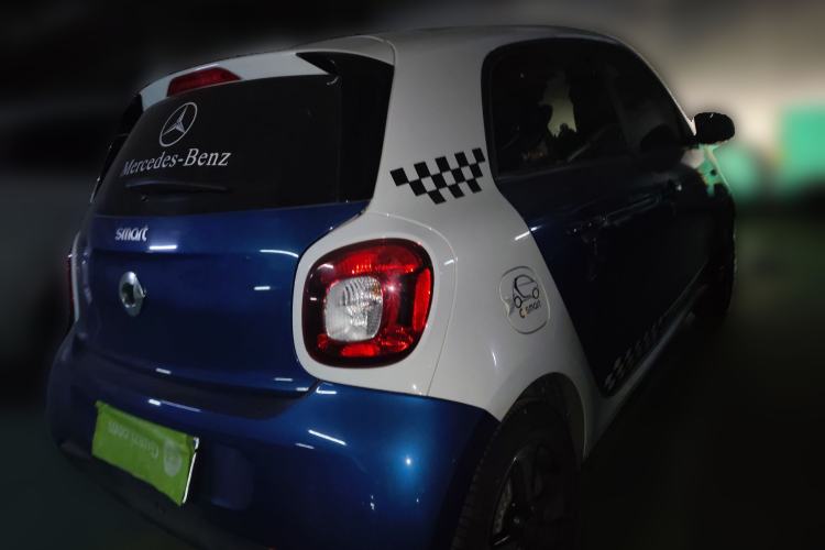 Used smart forfour 2018 1.0L 52kW Passion Edition
