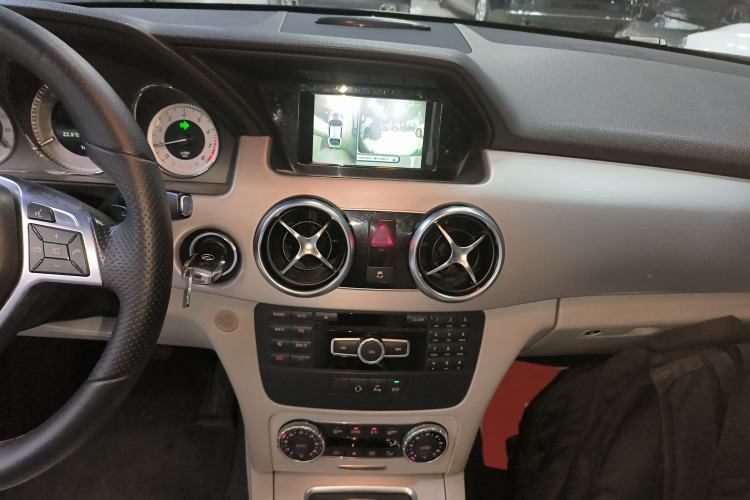 Used Mercedes-Benz GLK-Class 2015 GLK 260 4MATIC Dynamic Edition Ultimate Version
