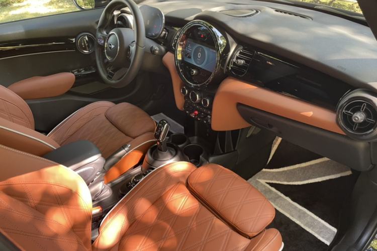 Used  MINI 2023 Facelift 2.0T COOPER S Artist Five-Door Edition