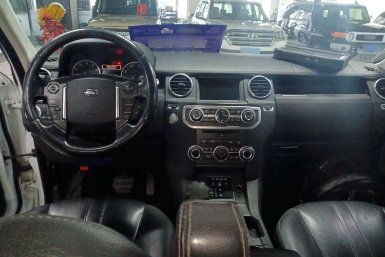 Used Land Rover Discovery 2014 3.0 SC V6 SE
