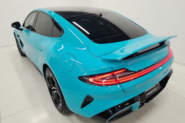 Used Xiaomi Auto SU7 2024 Four-Wheel Drive Ultra-Long Range Advanced Intelligent Driving Max Edition