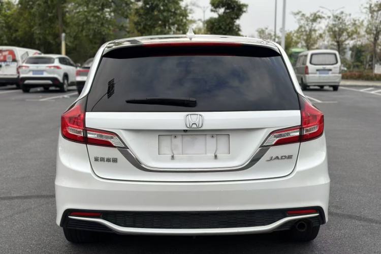 Used Honda Jade 2017 1.8L Automatic Classic Edition 5 seats
