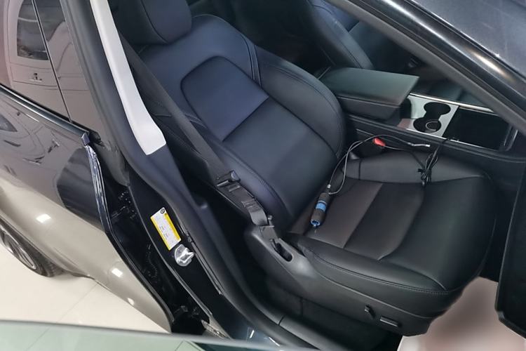 Used Tesla Model Y 2024 Long-Range All-Wheel-Drive Version
