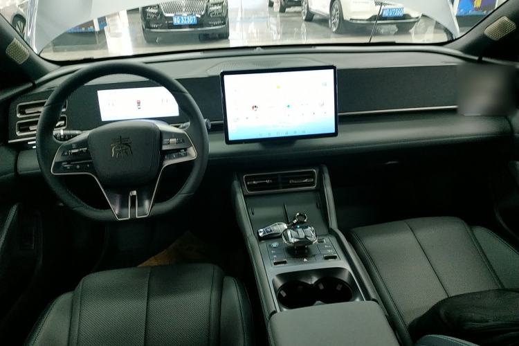 Used BYD Qin L 2024 DM-i 80KM Beyond Model