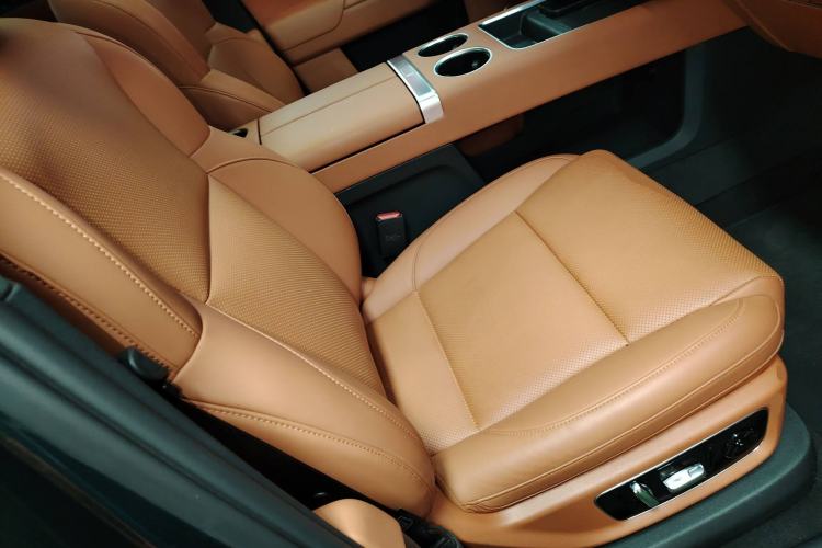 Used Li Auto L8 2023 Air model
