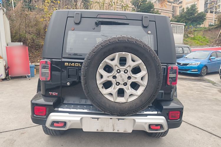 Used  BJ40 2018 2.0T Manual Diesel Four-Wheel Drive Prestige Edition
