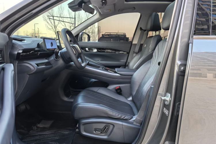 Used  E5 2024 530km Starship Edition
