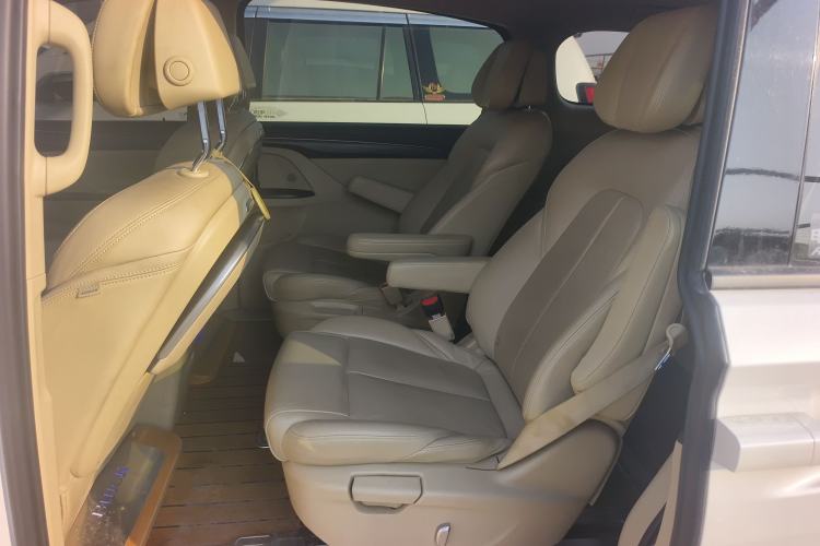 Used Buick GL8 2022 ES Landtrek 653T Luxury Edition