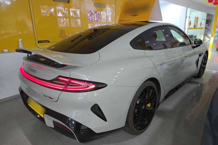 Used Xiaomi Auto SU7 2024 Four-Wheel Drive Ultra-Long Range Advanced Intelligent Driving Max Edition