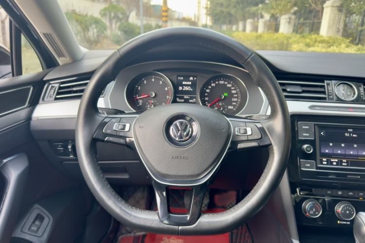 Used Volkswagen Magotan 2018 330TSI DSG Advanced Model