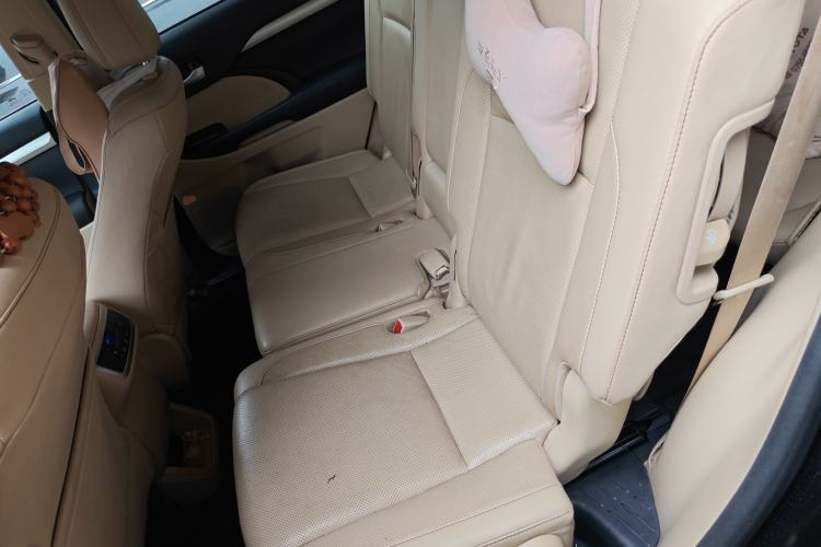 Used Toyota Highlander 2018 2.0T Four-Wheel Drive Luxury Edition 7 Seats China V Emission Standard