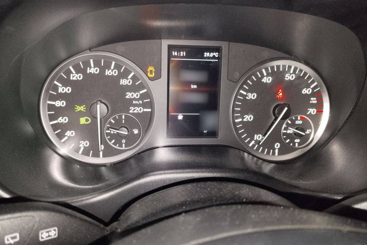 Used Mercedes-Benz Vito 2016 2.0T Business Edition
