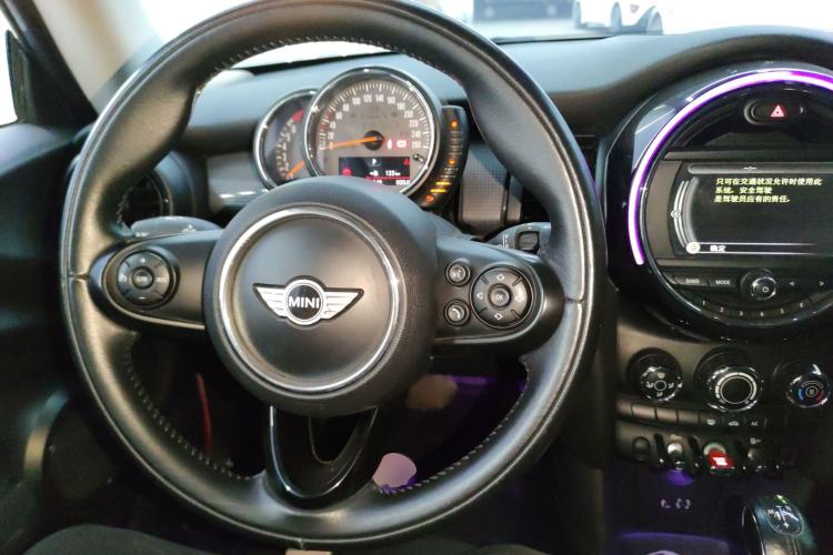 Used  MINI 2014 1.5T COOPER Fun
