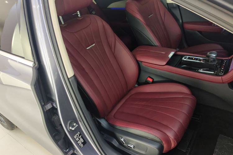 Used Hongqi H5 2024 2.0T Automatic Smart Connect Flagship Edition
