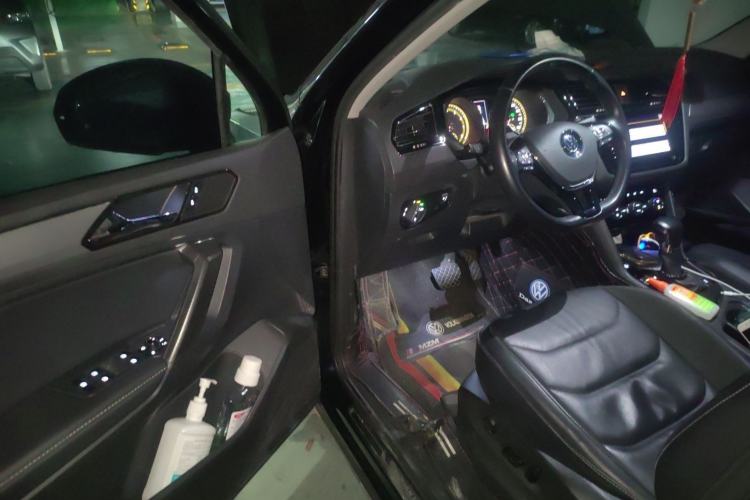 Used Volkswagen Tiguan L 2019 Updated Version 330TSI Automatic Two-Wheel Drive Panoramic Comfort Edition China VI Standard
