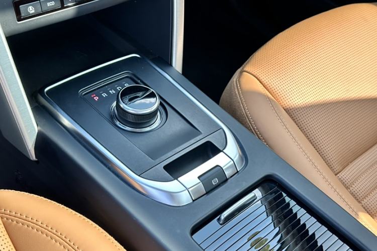 Used Land Rover Discovery Sport 2018 240 PS HSE LUXURY Edition
