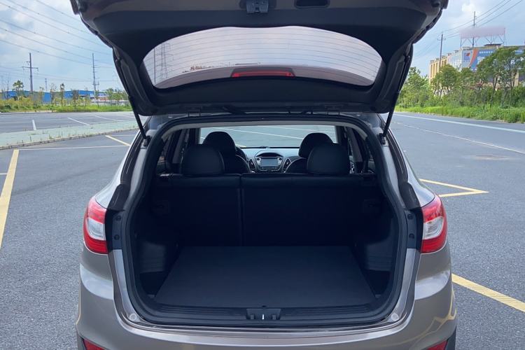 Used Hyundai ix35 2013 2.0L Automatic Two-Wheel Drive Smart GLS China IV Standard
