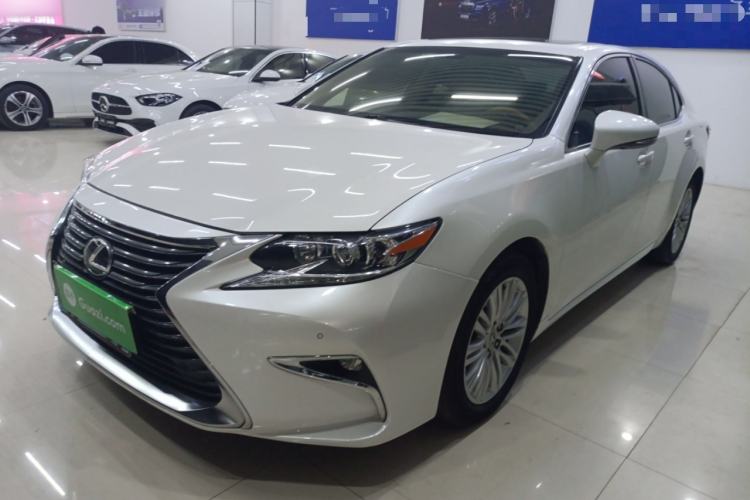 Used Lexus ES 2016 200 Midnight Special Limited Edition
