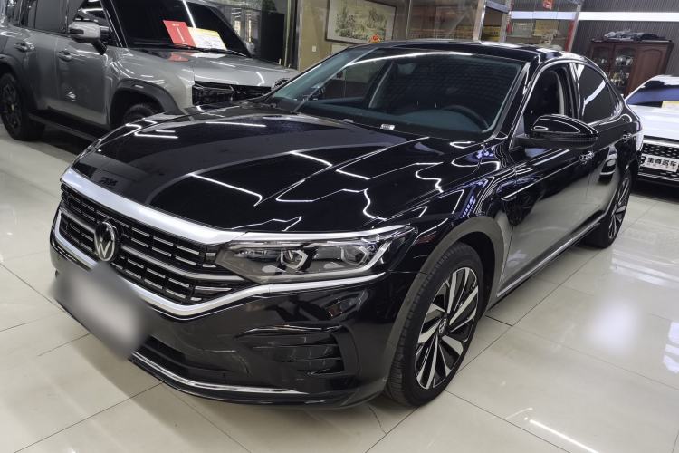 Used Volkswagen Passat 2023 Facelift 330TSI Luxury Edition