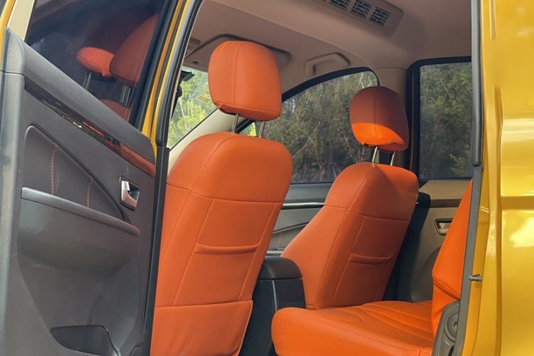 Used Dongfeng Fengon 370 2016 1.5L Manual Luxury Version SFG15-05 7 Seats
