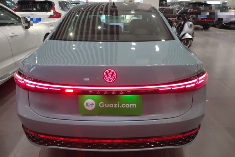 Used Volkswagen Passat 2025 Pro 380TSI Starry Dragon Luxury Edition
