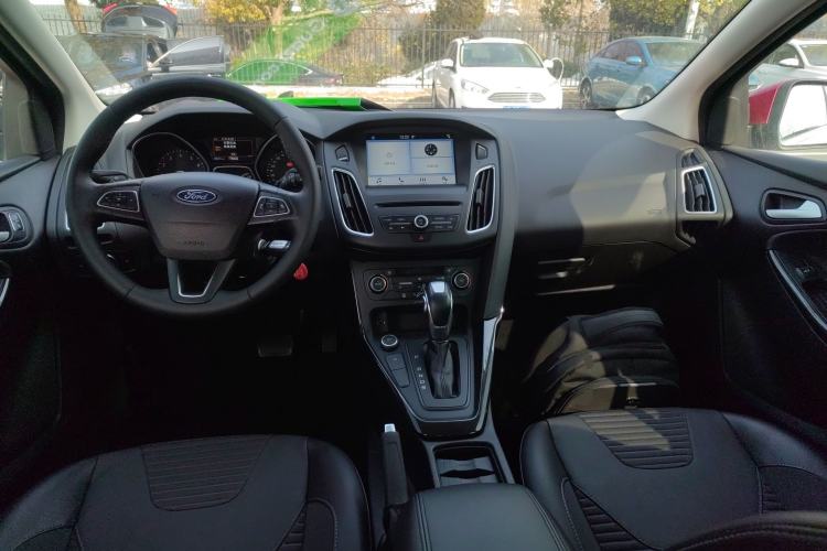 Used Ford Focus 2018 Sedan Classic EcoBoost 180 Automatic Elite Model