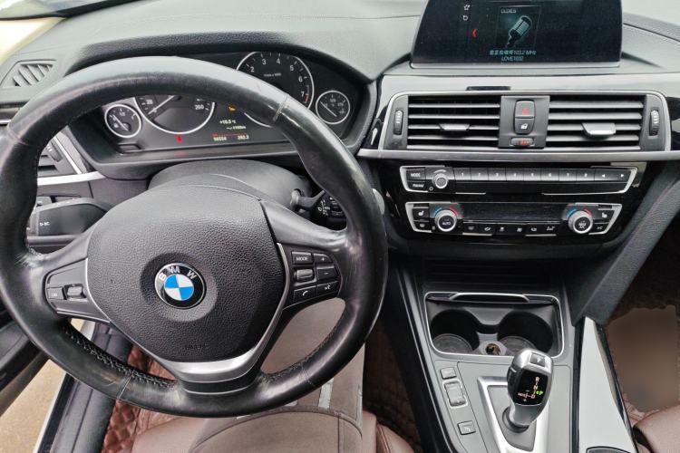 TDK.VehicleDetails.img