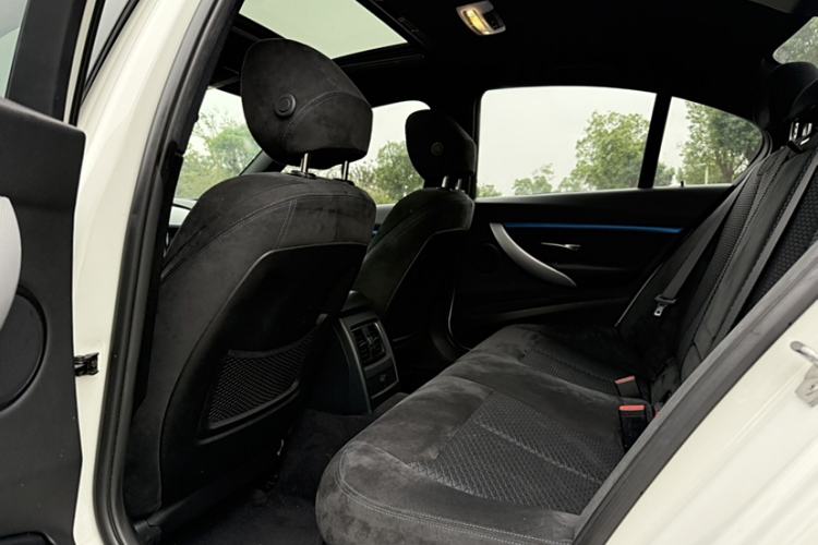 Used BMW 3 Series 2018 320i M Sport Package
