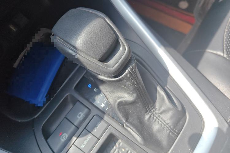 Used Toyota Wildlander 2022 Updated Version 2.0L CVT Two-Wheel Drive Leading Edition
