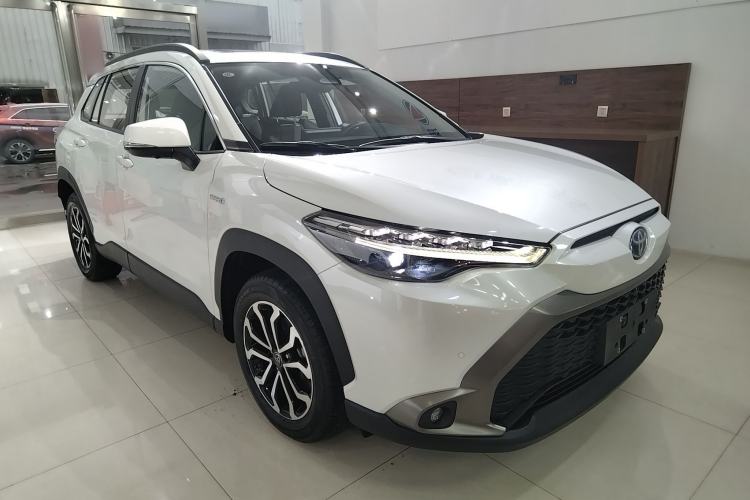 Used Toyota FRONTLANDER 2023 2.0L Smart Electric Hybrid Dual-Engine Deluxe Version
