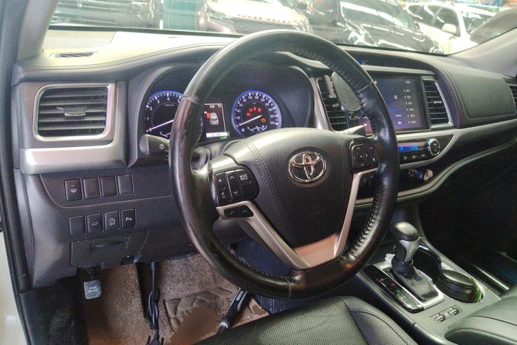 Used Toyota Highlander 2018 2.0T Four-Wheel Drive Supreme Edition 7-Seater China VI
