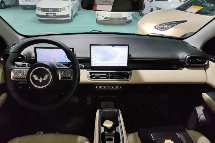 Used Wuling Bingo PLUS 2024 510 km Flagship Edition Four-Seater Version
