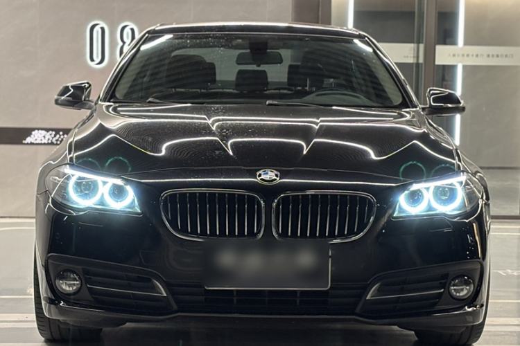 Used BMW 5 Series 2017 525Li Leading Model
