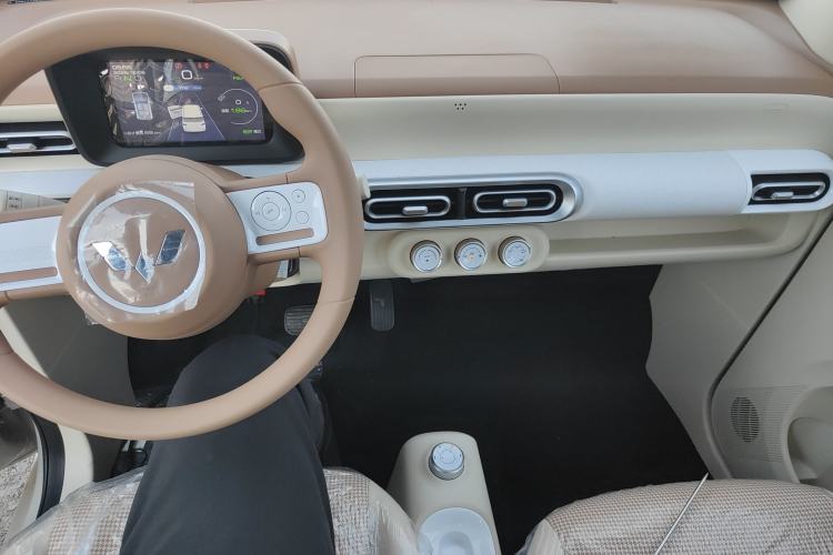 Used Wuling Hongguang MINIEV 2024 3rd Generation 215km Youth Edition
