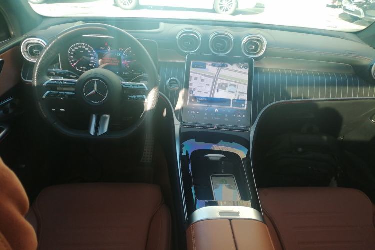 Used Mercedes-Benz GLC 2024 GLC 300 L 4MATIC Luxury Model 5 Seats
