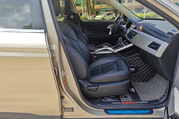 Used Geely Auto Emgrand X7 Sport 2018 1.8TD Automatic Two-Wheel Drive Smart Connect 4G Internet Edition
